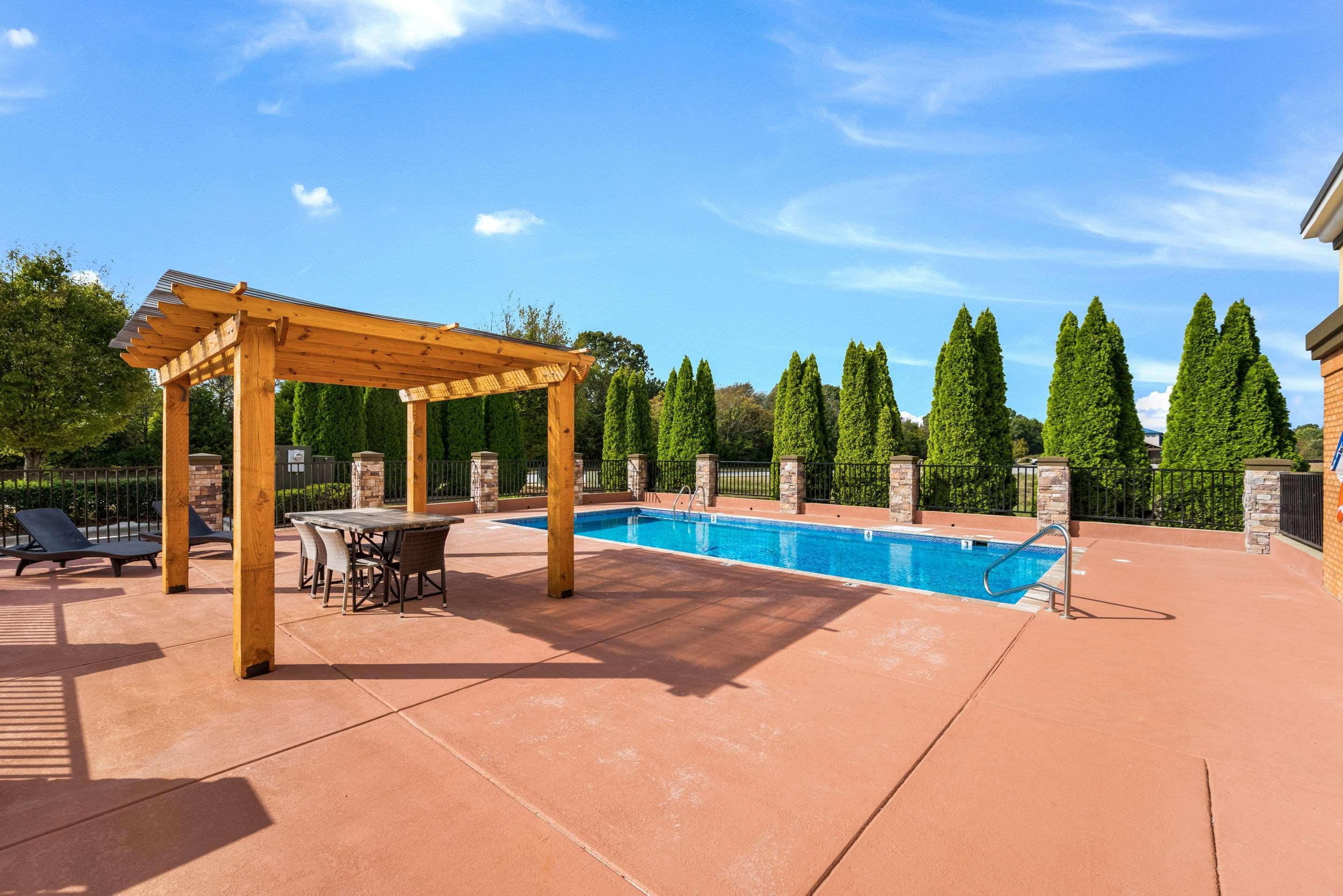 Clarion Pointe Madison-Huntsville Extérieur photo
