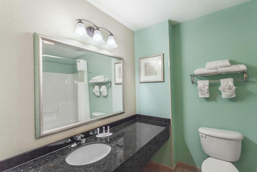 Clarion Pointe Madison-Huntsville Extérieur photo