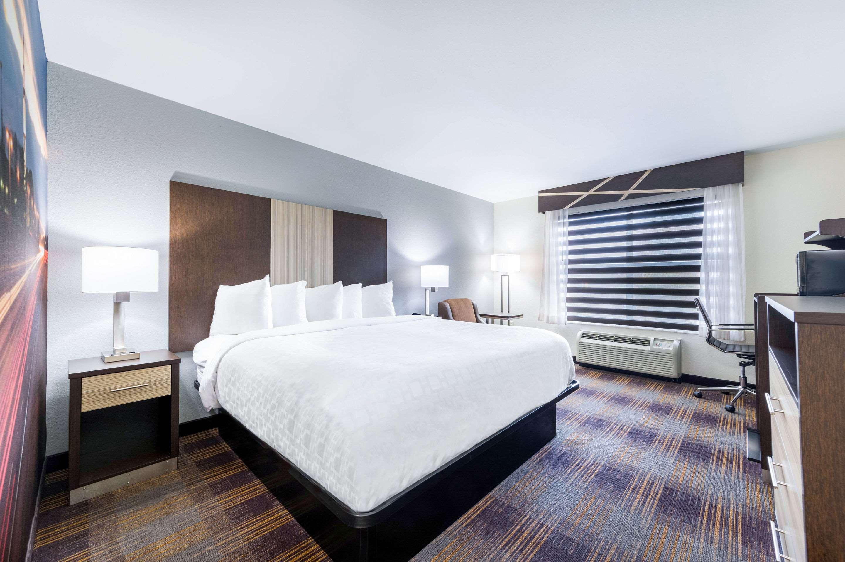 Clarion Pointe Madison-Huntsville Extérieur photo