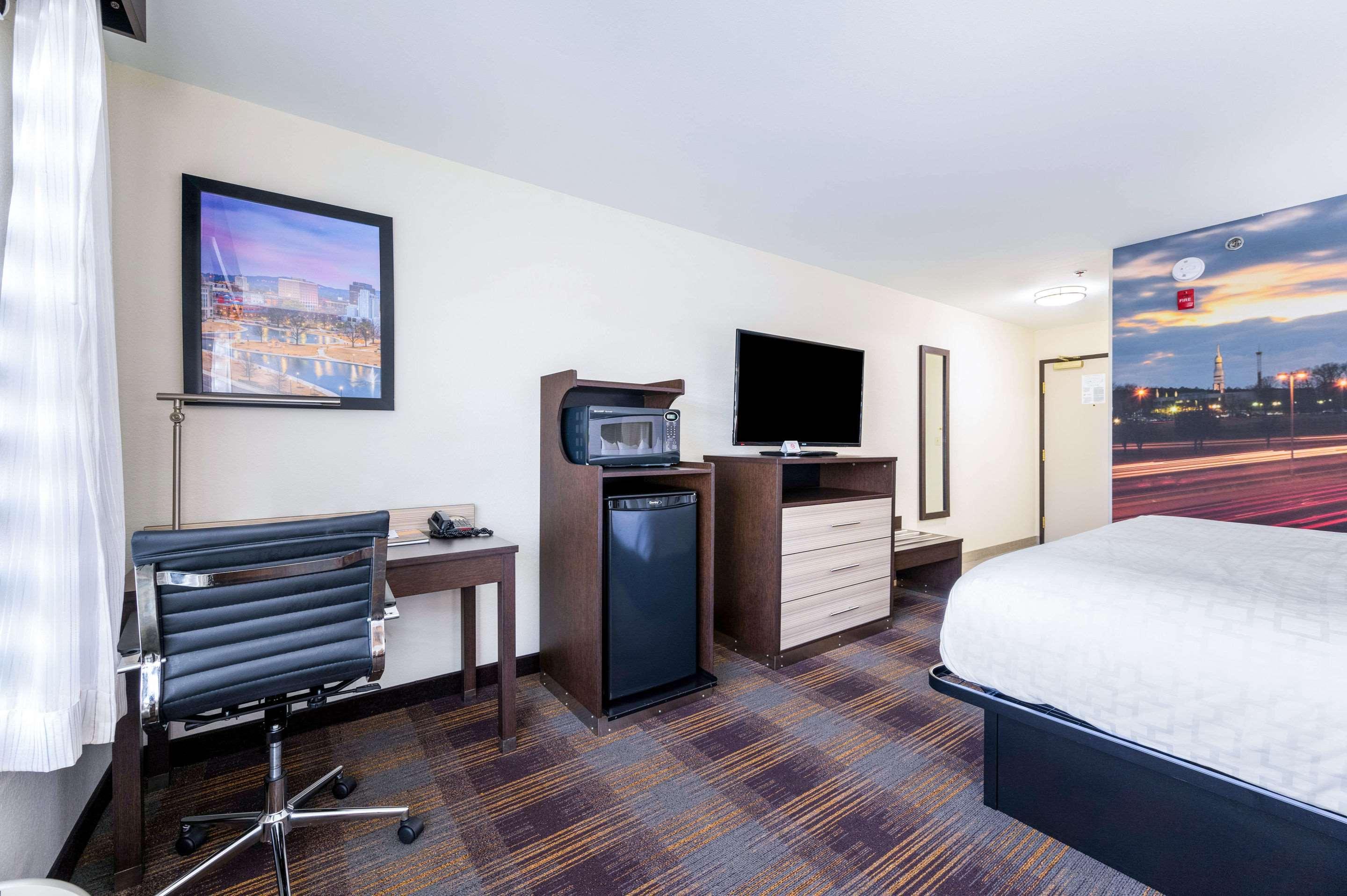 Clarion Pointe Madison-Huntsville Extérieur photo