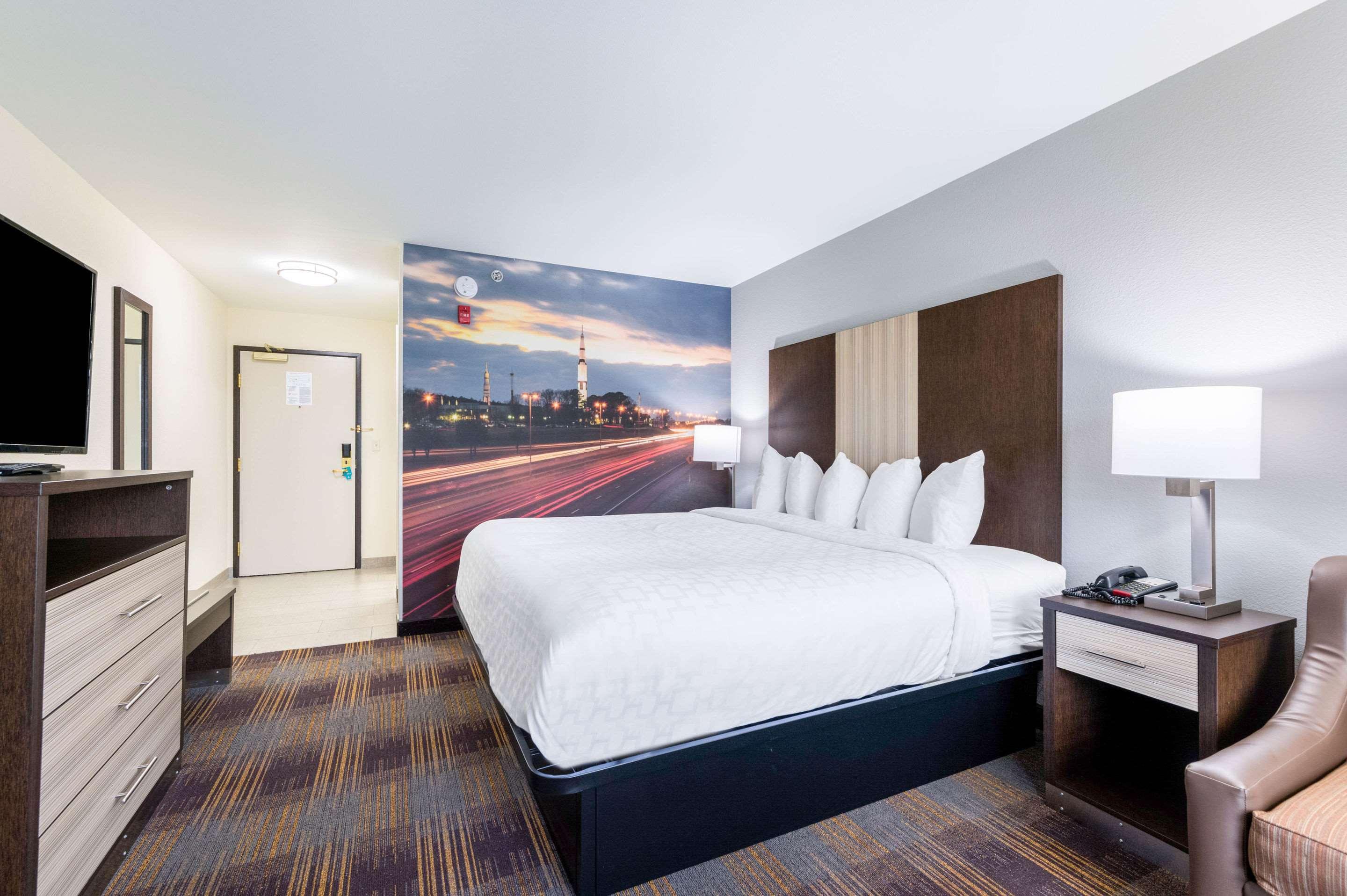 Clarion Pointe Madison-Huntsville Extérieur photo