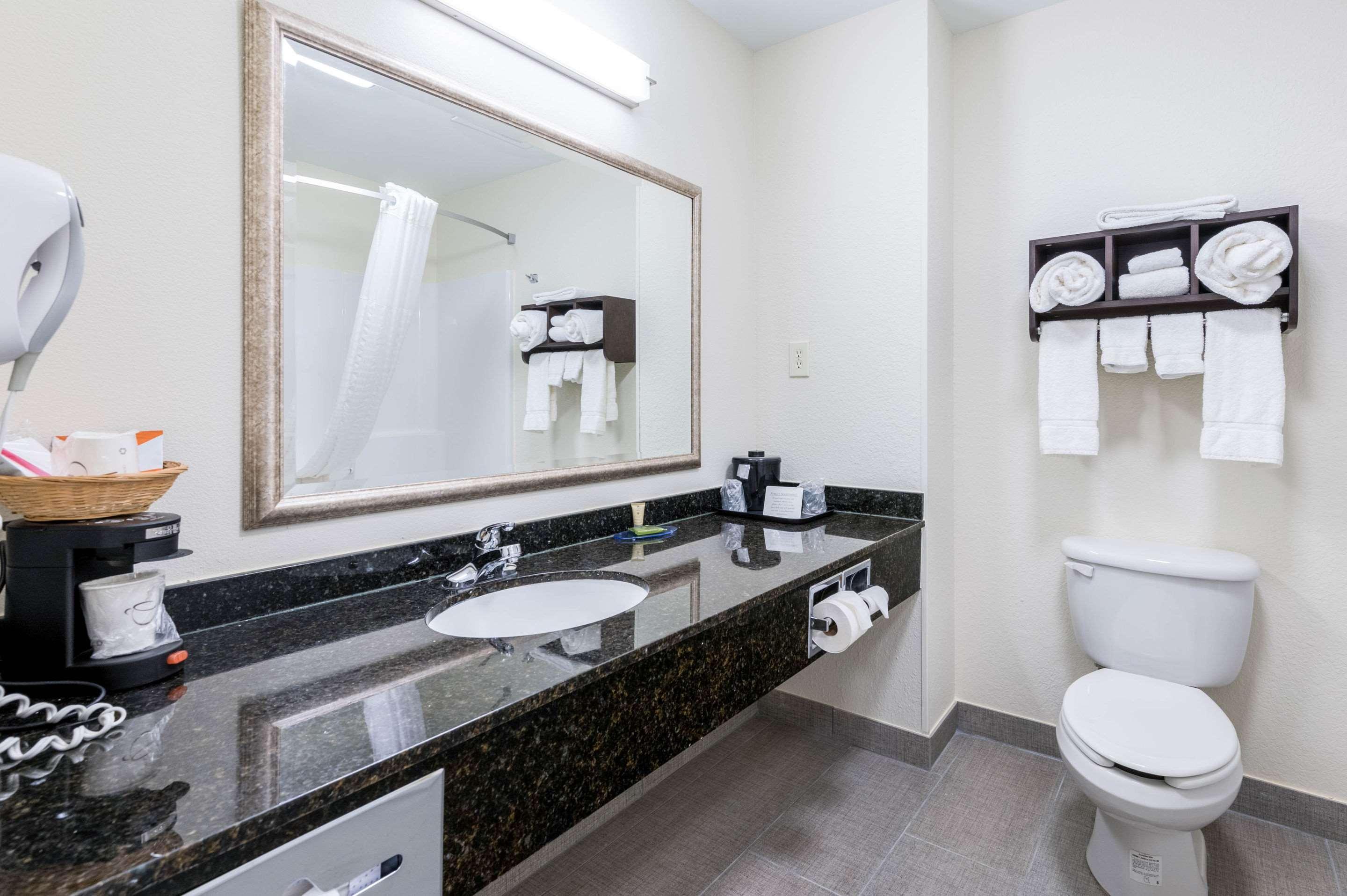 Clarion Pointe Madison-Huntsville Extérieur photo